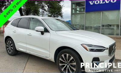 2023 Volvo XC60 Plus Bright