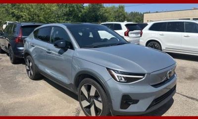 2023 Volvo C40 Plus Dark