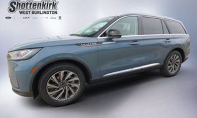 2026 Lincoln Aviator Base