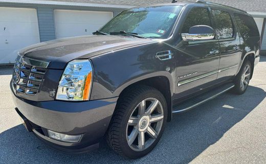 2011 Cadillac Escalade Luxury