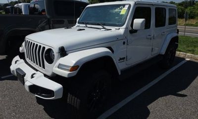 2022 Jeep Wrangler Unlimited Sahara
