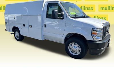 2025 Ford E-350 Super Duty