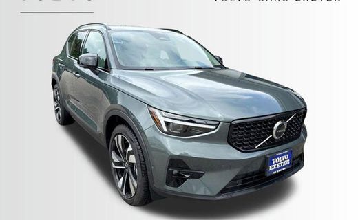 2026 Volvo XC40 Ultra Dark