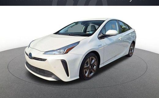 2020 Toyota Prius LE