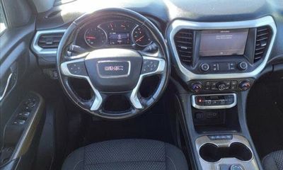 2020 GMC Acadia SLE