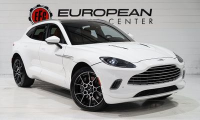 2022 Aston Martin DBX