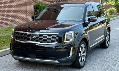 2020 Kia Telluride S