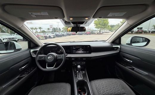 2025 Nissan Kicks MPV SV