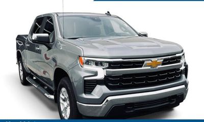 2023 Chevrolet Silverado LT