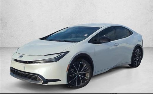 2025 Toyota Prius LE