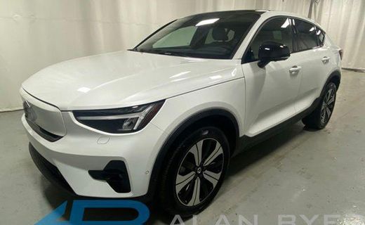 2023 Volvo C40 Plus Dark