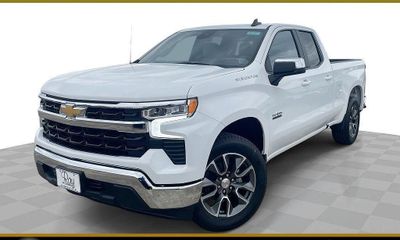 2025 Chevrolet Silverado LT