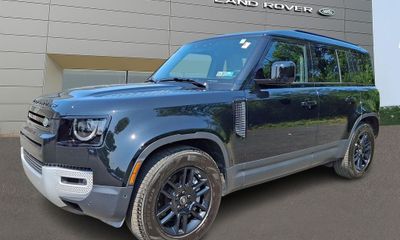 2025 Land Rover Defender 110 S