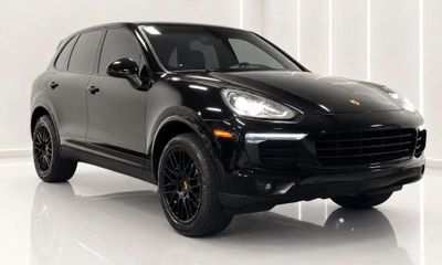 2017 Porsche Cayenne Platinum Edition