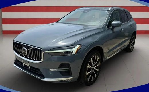 2023 Volvo XC60 Plus Bright