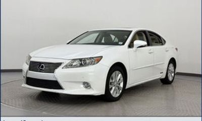 2015 Lexus ES 300H
