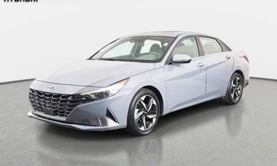 2022 Hyundai Elantra SEL W Premium