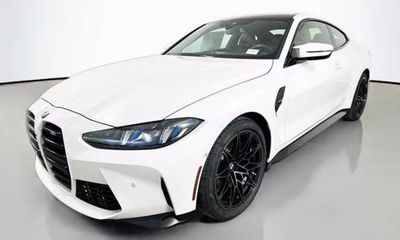 2027 BMW M4 Standard