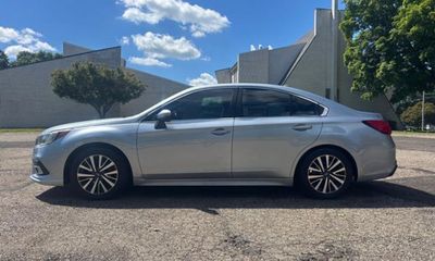 2019 Subaru Legacy Premium ES