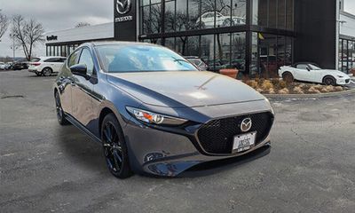 2024 Mazda MAZDA3 Preferred Package