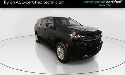 2024 Chevrolet Suburban LT