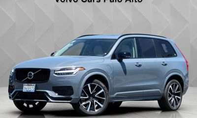 2023 Volvo XC90 Ultimate Dark