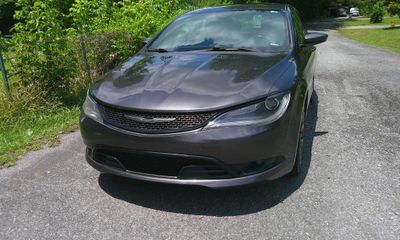 2015 Chrysler 200 200S