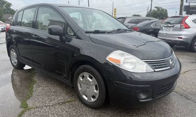 2009 Nissan Versa S 18