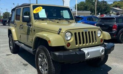 2013 Jeep Wrangler Sahara