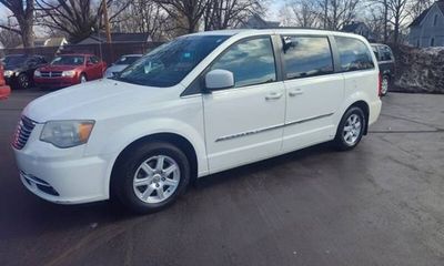 2011 Chrysler Town AND Country Touring