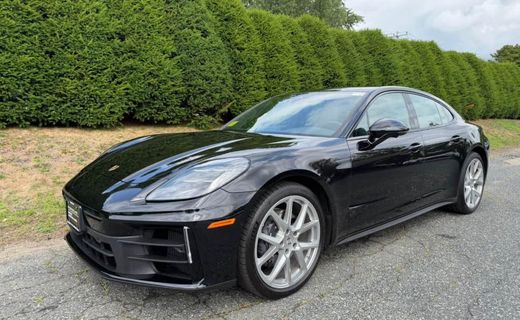 2026 Porsche Panamera