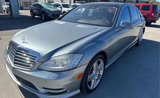 2013 Mercedes-Benz S-Class S550V