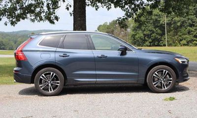 2019 Volvo XC60 Momentum