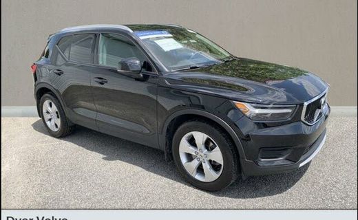 2020 Volvo XC40 Momentum