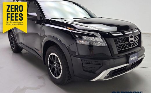 2024 Nissan Pathfinder SV