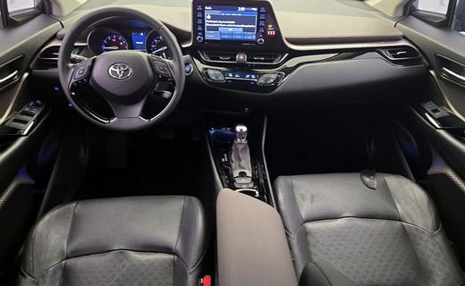 2022 Toyota C-HR XLE