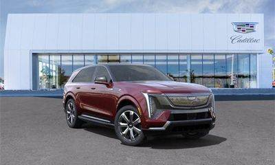 2025 Cadillac Escalade IQ LUX 2