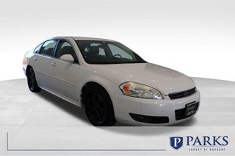 2010 Mercury Grand Marquis — a typically priced live listing