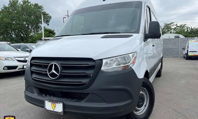 2022 Mercedes-Benz Sprinter 907 VS30