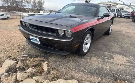 2013 Dodge Challenger Base