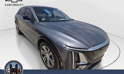 2023 Cadillac Lyriq Luxury 1SE