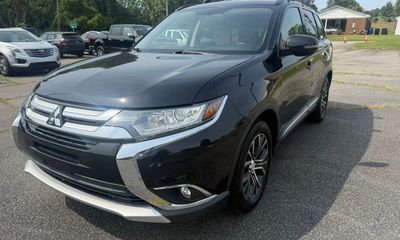 2016 Mitsubishi Outlander SE SEL