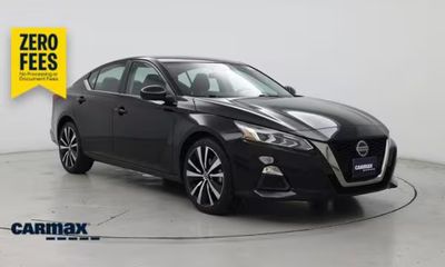 2022 Nissan Altima SR