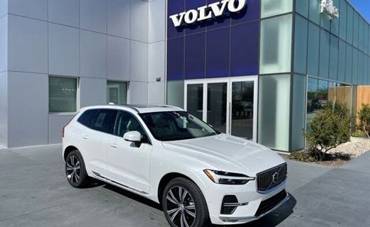 2023 Volvo XC60 Plus Bright