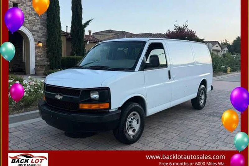 2007 Chevrolet Express — a typically priced live listing