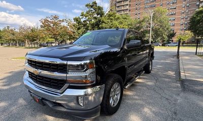 2017 Chevrolet Silverado LT