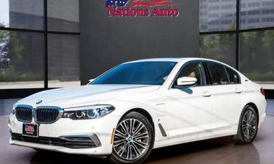 2019 BMW 530E xDrive