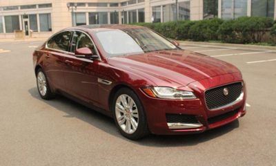2017 Jaguar XF Premium