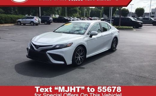 2023 Toyota Camry SE