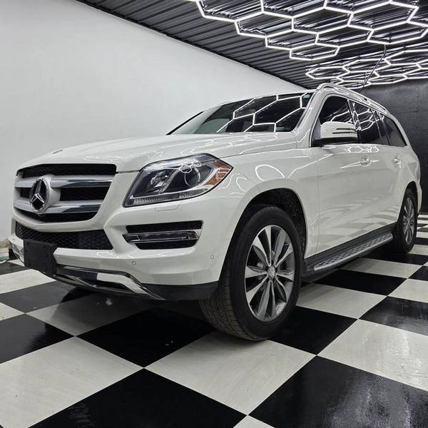 2015 Mercedes-Benz GL-Class — a typically priced live listing